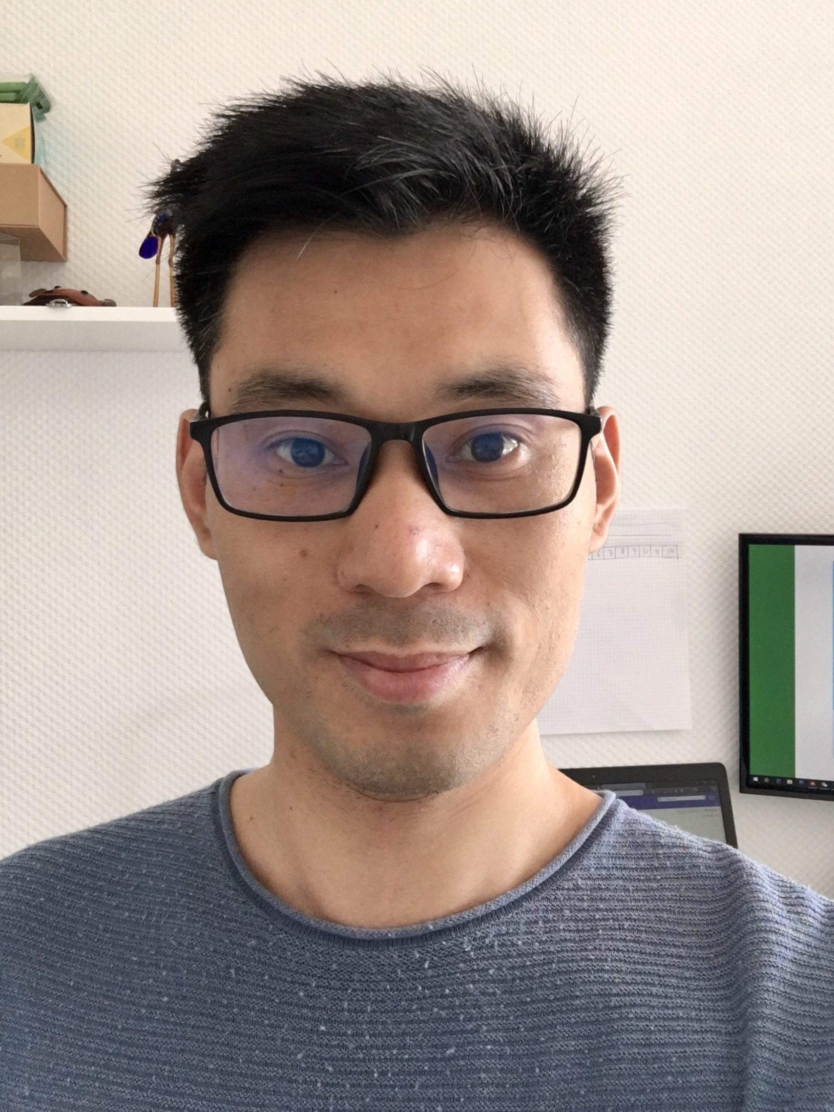 Bo LI